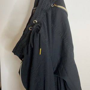 Jaanuu black jogger scrub pants, size med